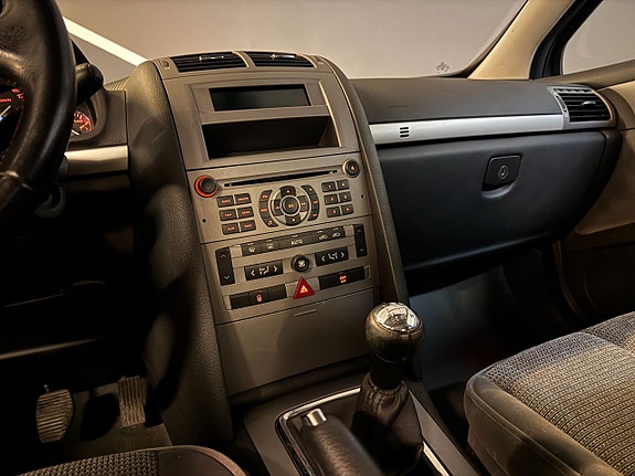 Peugeot 407 13 of 13