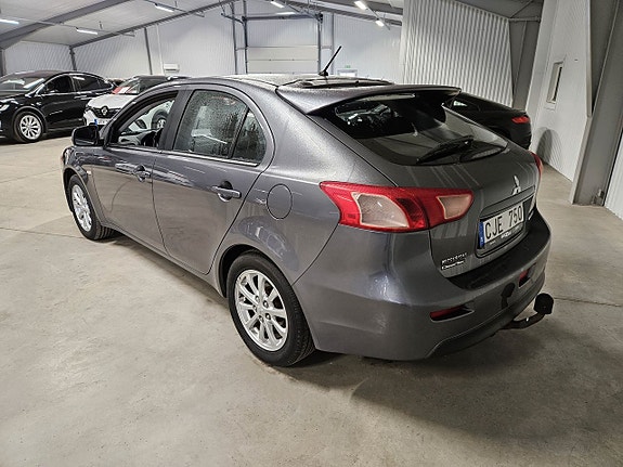 Mitsubishi Lancer 4 of 9