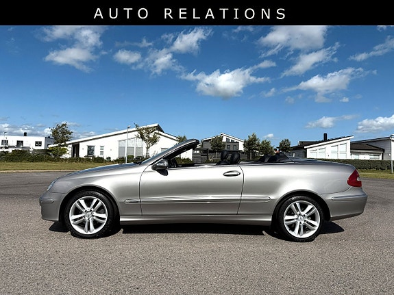 Mercedes-Benz CLK200 4 of 8