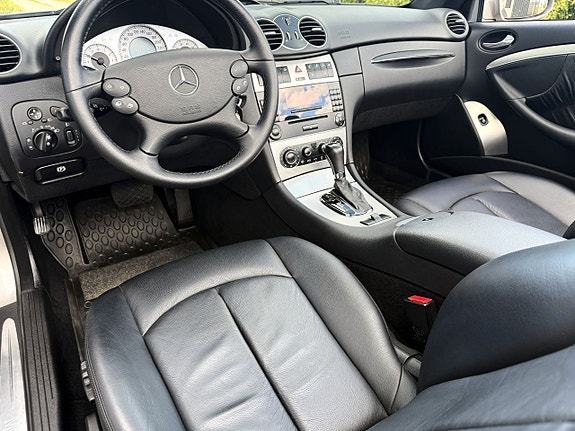 Mercedes-Benz CLK200 6 of 8