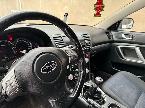 Subaru Outback 11 of 25