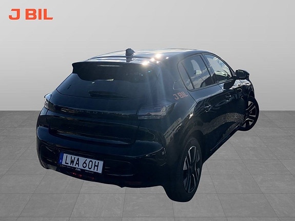 Peugeot 208 2 of 5