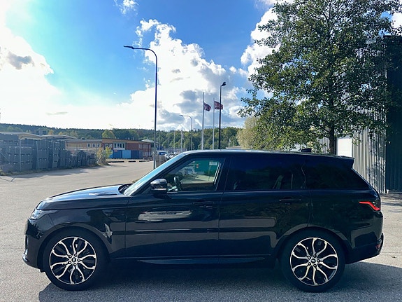 Land Rover Range Rover Sport 25 of 27