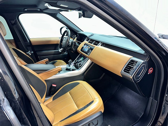 Land Rover Range Rover Sport 10 of 27