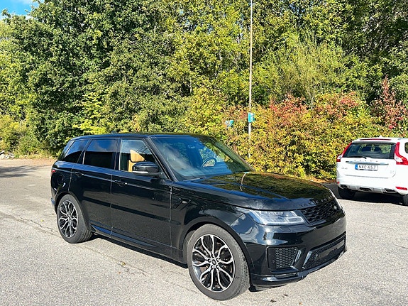 Land Rover Range Rover Sport 21 of 27