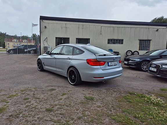 BMW 318 22 of 27
