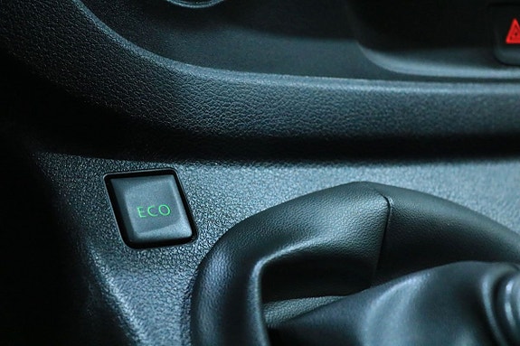 Renault Trafic 19 of 21