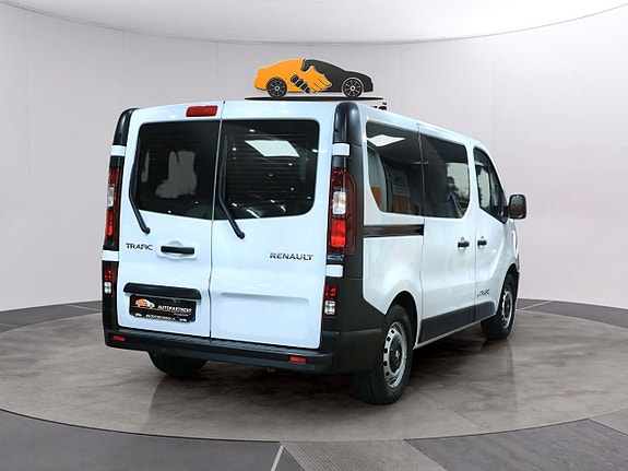 Renault Trafic 5 of 5