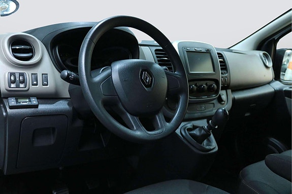 Renault Trafic 11 of 21