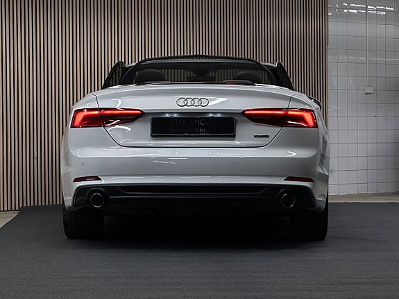 Audi A5 9 of 22
