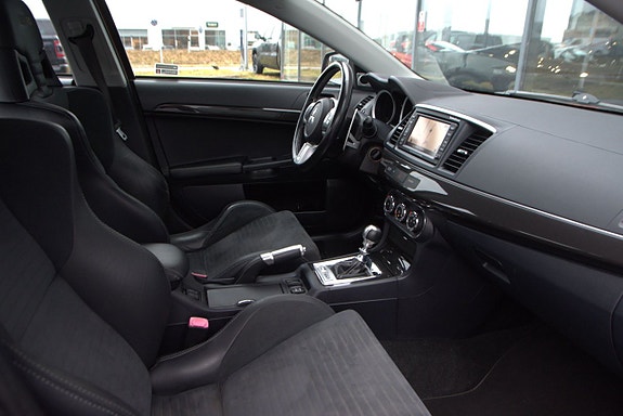 Mitsubishi Lancer 11 of 13