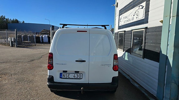 Peugeot Partner 3 of 5
