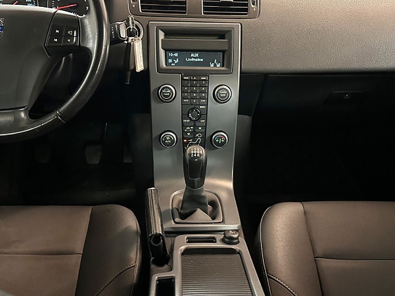 Volvo S40 11 of 14