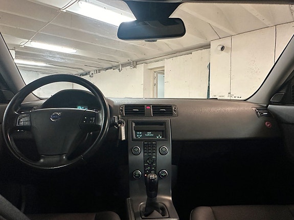 Volvo S40 9 of 14