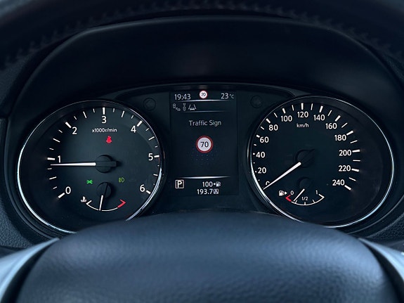 Nissan Qashqai 17 of 26