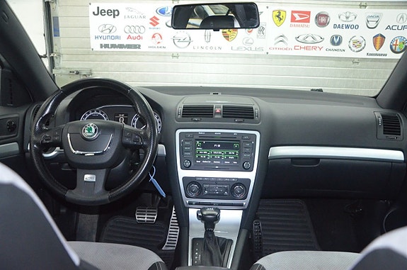Skoda Octavia RS 11 of 13