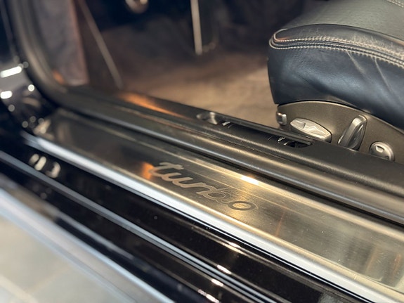Porsche 911 Turbo 10 of 14