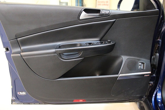Volkswagen Passat 7 of 13