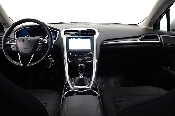 Ford Mondeo 14 of 23