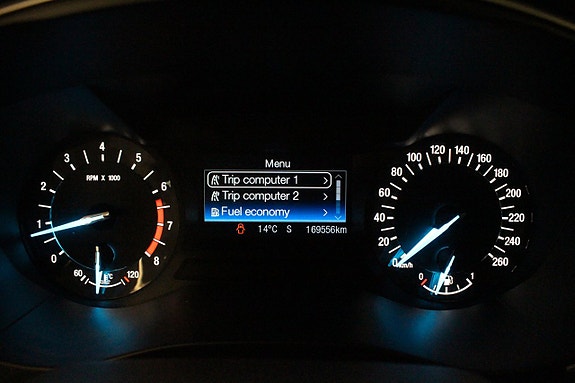Ford Mondeo 17 of 23
