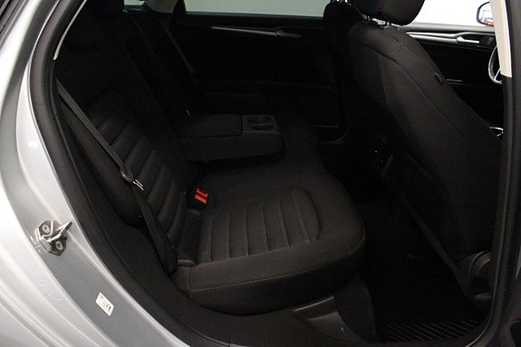 Ford Mondeo 23 of 23