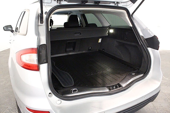 Ford Mondeo 10 of 23