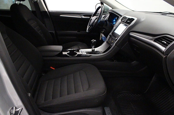Ford Mondeo 22 of 23