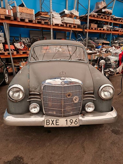 Mercedes-Benz 190