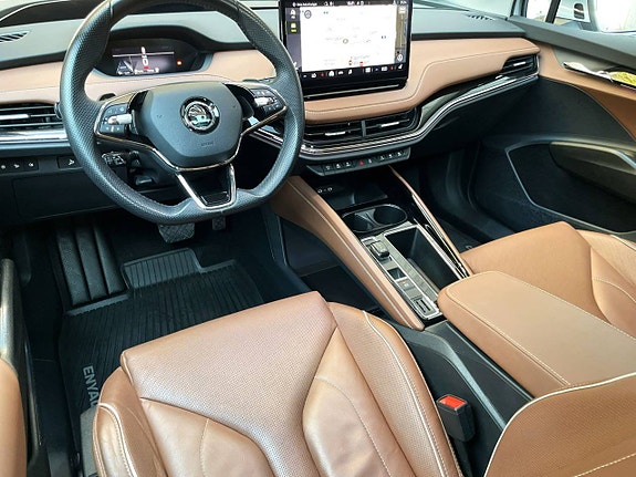 Skoda Enyaq 3 of 5