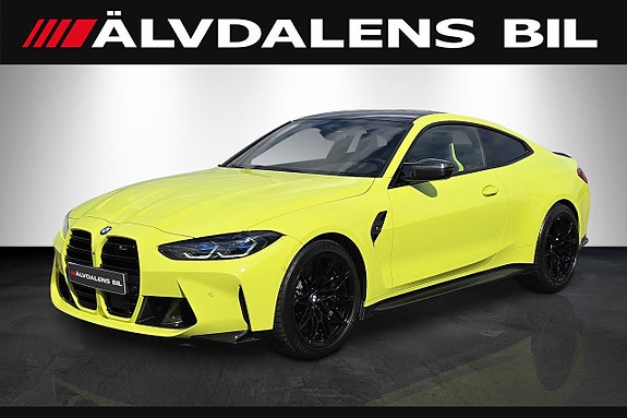 BMW M4 2 of 5