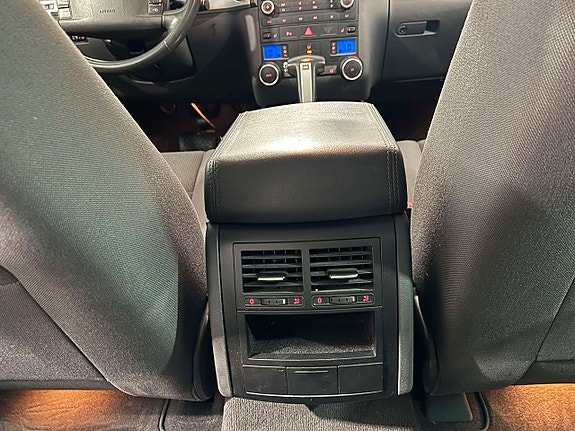 Volkswagen Touareg 20 of 24