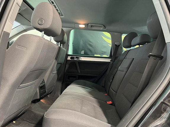 Volkswagen Touareg 19 of 24