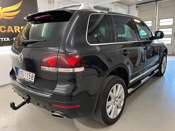 Volkswagen Touareg 3 of 24
