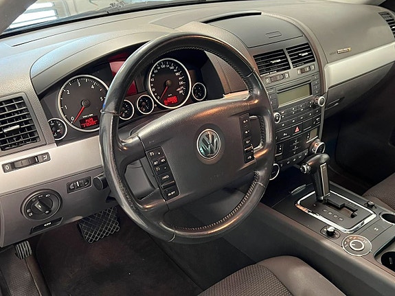 Volkswagen Touareg 15 of 24