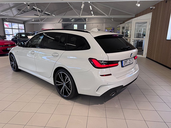 BMW 320d 17 of 22
