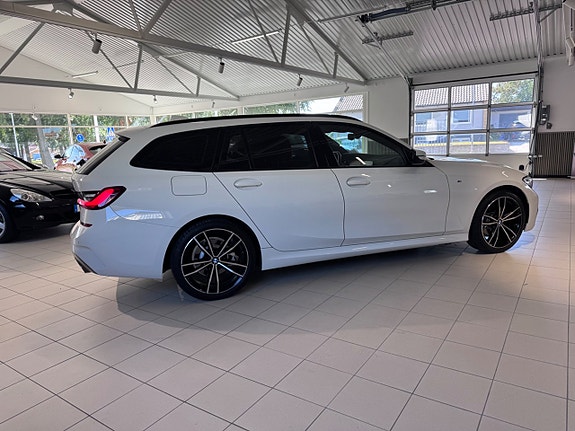 BMW 320d 14 of 22