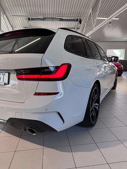 BMW 320d 8 of 22