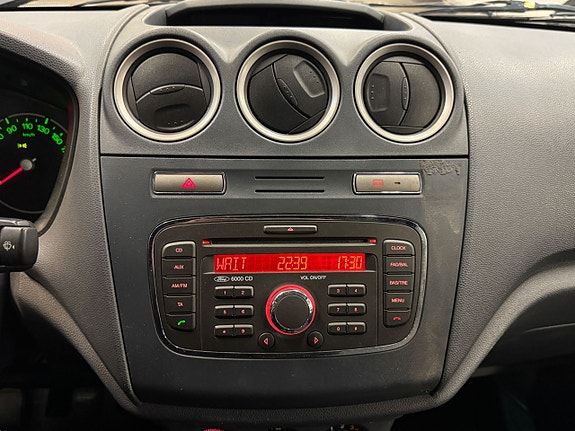 Ford Transit Connect 14 of 16