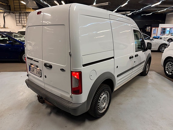 Ford Transit Connect 4 of 5