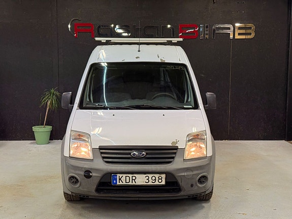 Ford Transit Connect 6 of 16