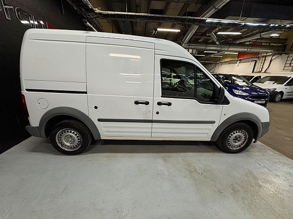 Ford Transit Connect 7 of 16