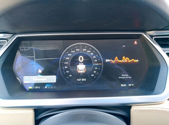 Tesla Model S 16 of 19