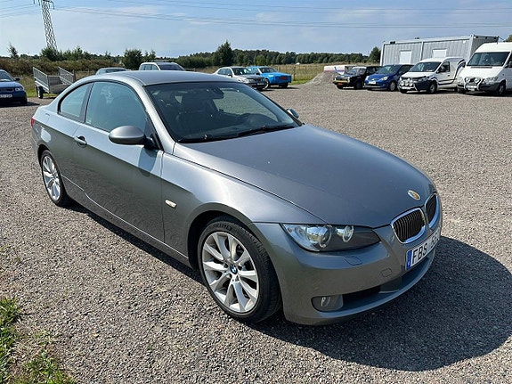 BMW 330Xi 4 of 13