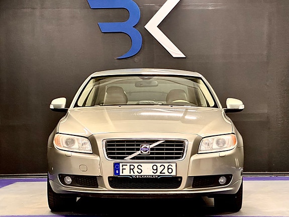 Volvo S80 3 of 20