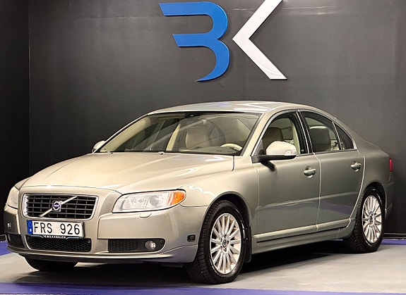 Volvo S80 2 of 20