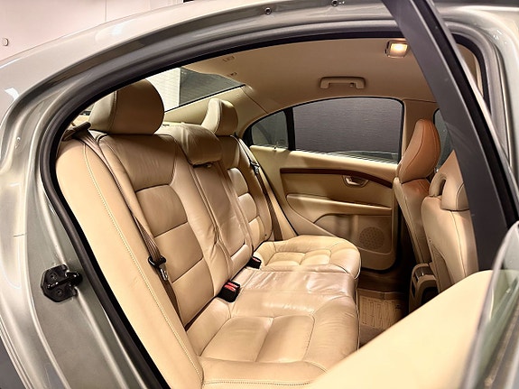 Volvo S80 12 of 20