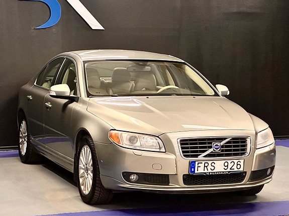 Volvo S80 4 of 20