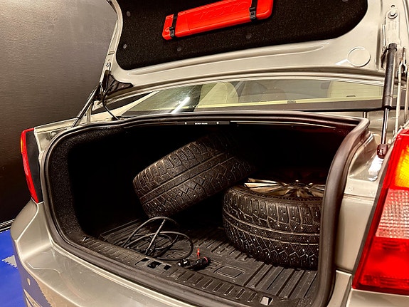Volvo S80 9 of 20