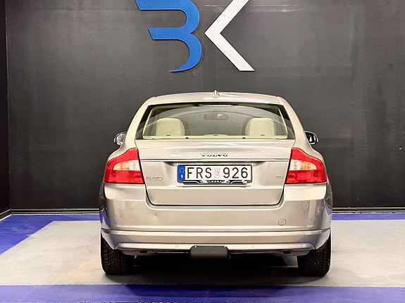 Volvo S80 7 of 20