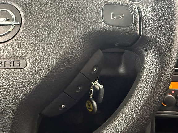 Opel Astra 24 of 24